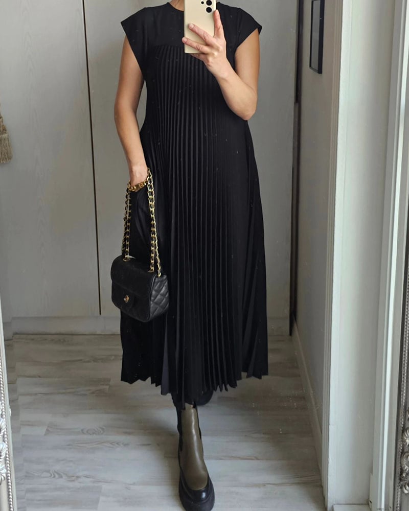 Sophia - Elegant Spliced Pleated Maxi Dress - Ferlora