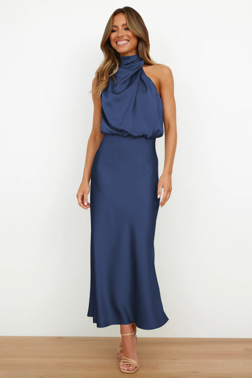 Carlina | Long Satin Dress with Halter Neck - Ferlora