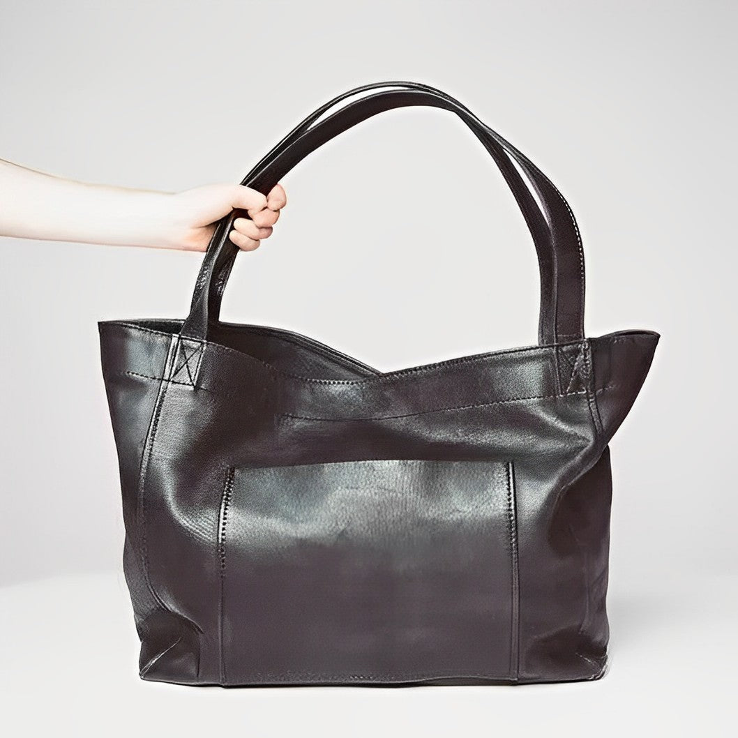 Hannah™ | Classic Handbag with Generous Space