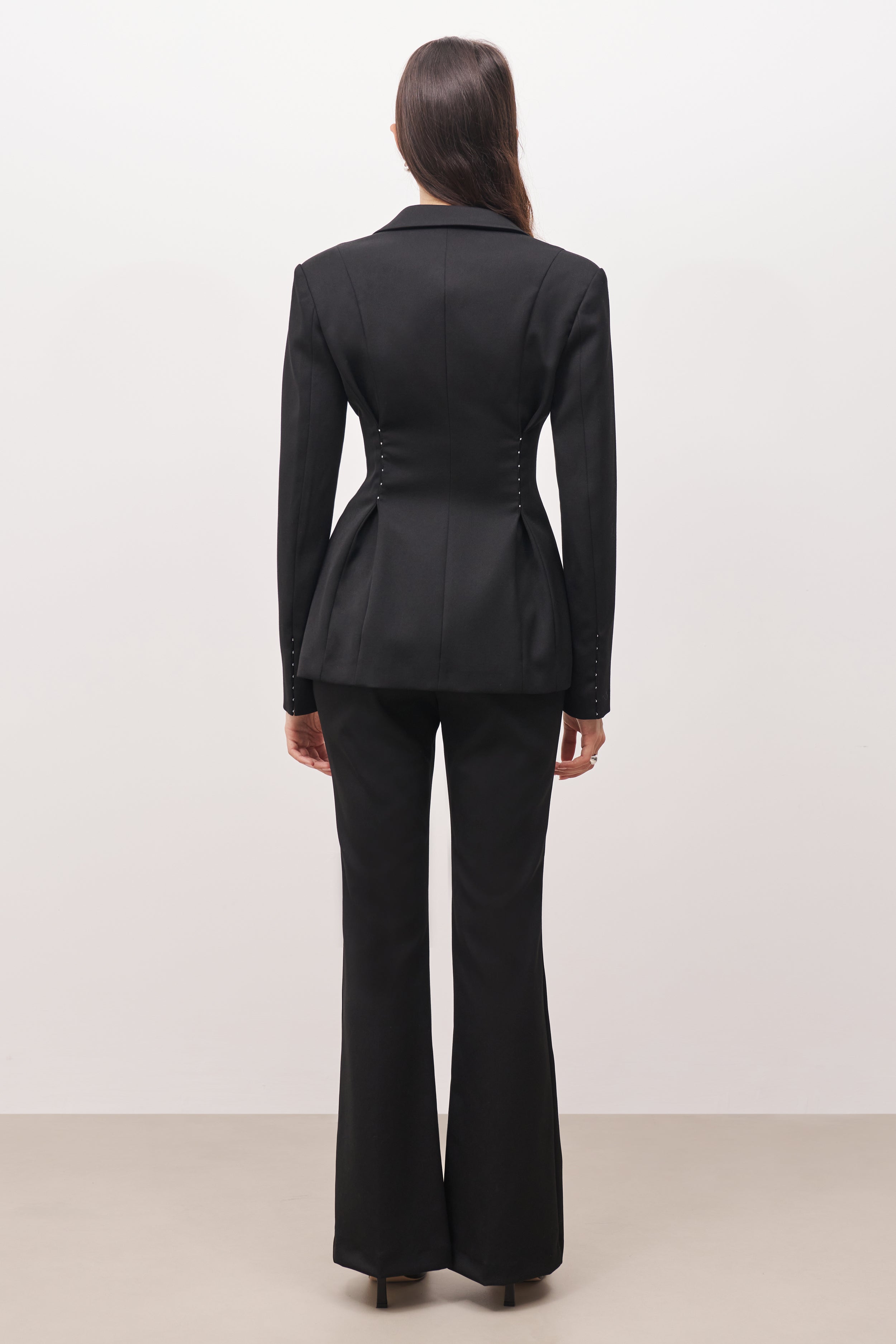 Hook & Eye Hourglass Blazer - Black - Ferlora