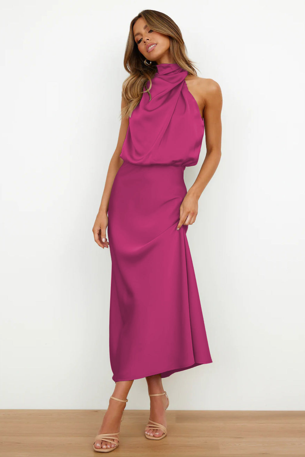 Carlina | Long Satin Dress with Halter Neck - Ferlora