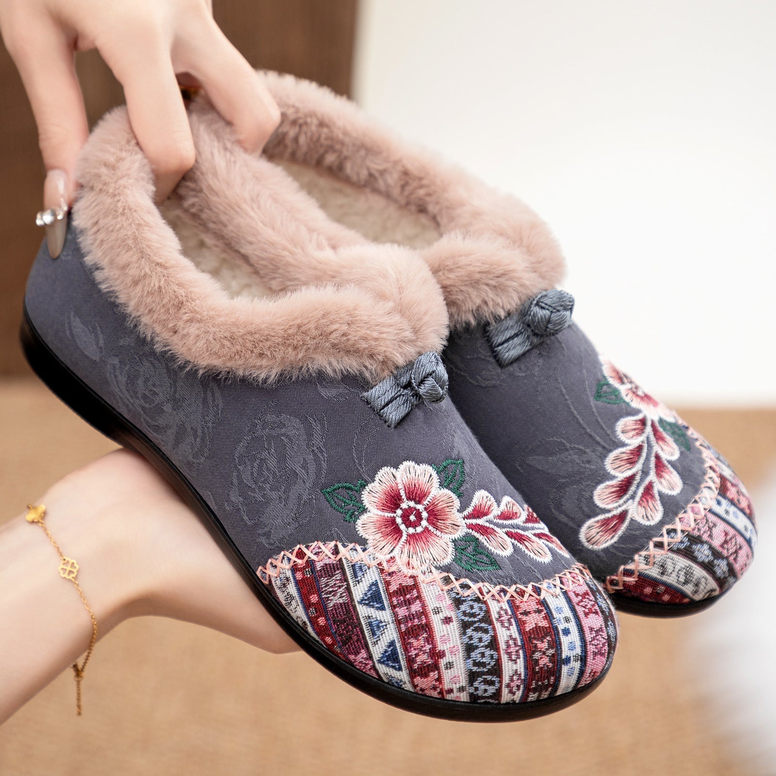 Elodie™ – Winter Shoes for Warmth and Style