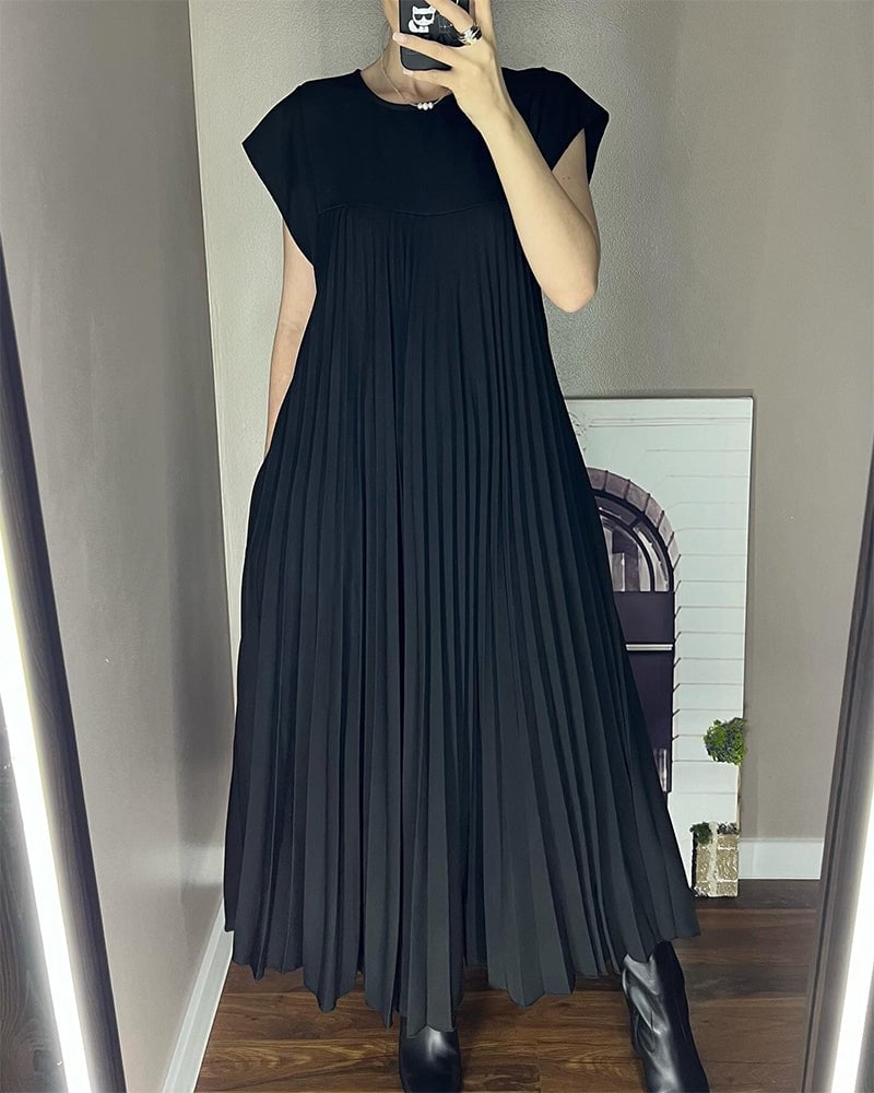 Sophia - Elegant Spliced Pleated Maxi Dress - Ferlora