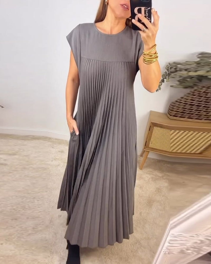 Sophia - Elegant Spliced Pleated Maxi Dress - Ferlora