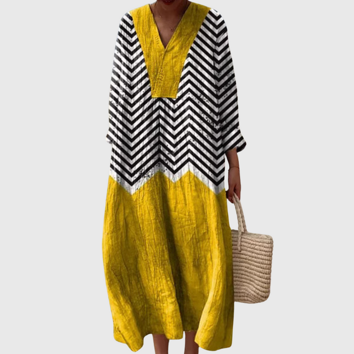 Ferlora™ | Loose-fitting Dress with Graphic Detail