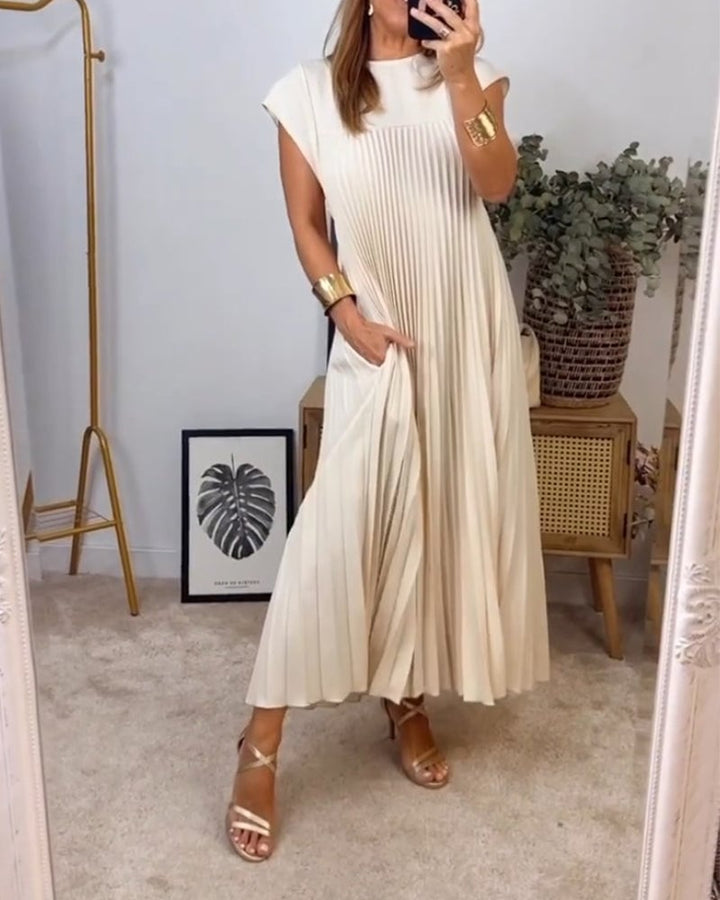 Sophia - Elegant Spliced Pleated Maxi Dress - Ferlora