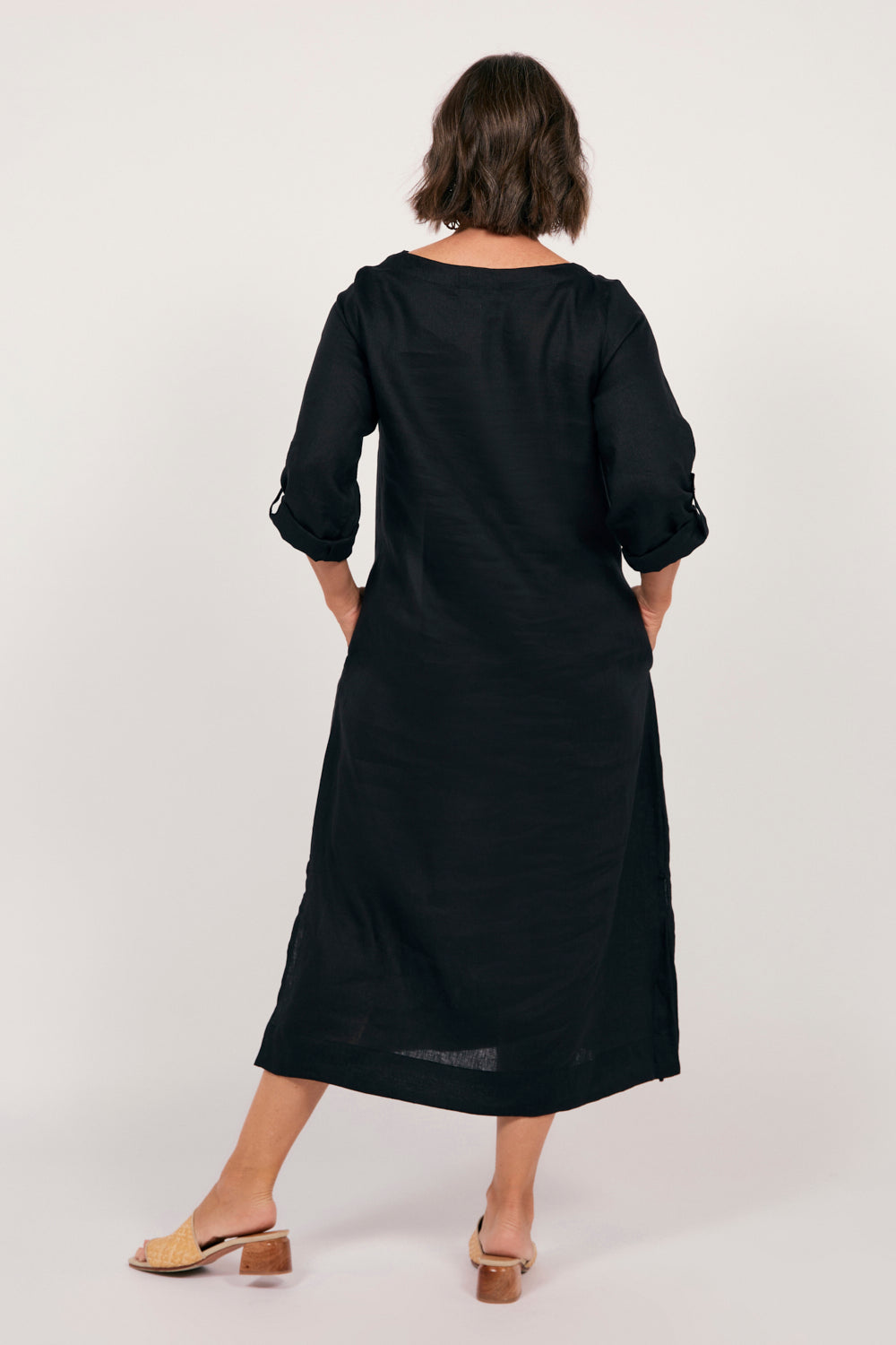 Ferlora™ | Ferlora Linen Midi Dress in Black