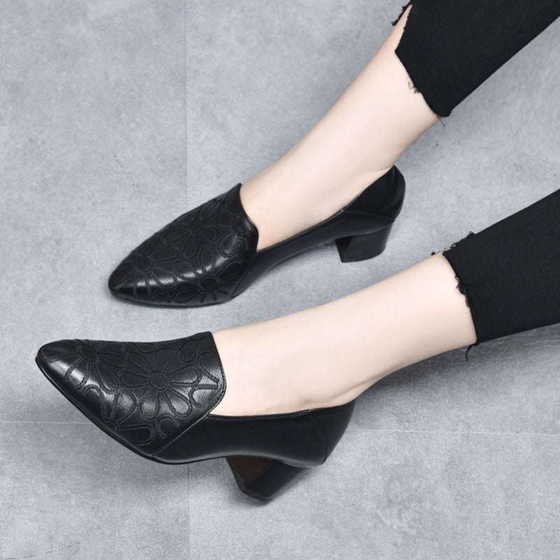 Zelda™ – Pumps for Graceful Everyday Elegance