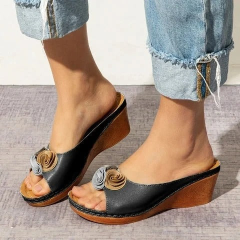 Lily™ - Flower Strap Orthopedic Sandals - Ferlora