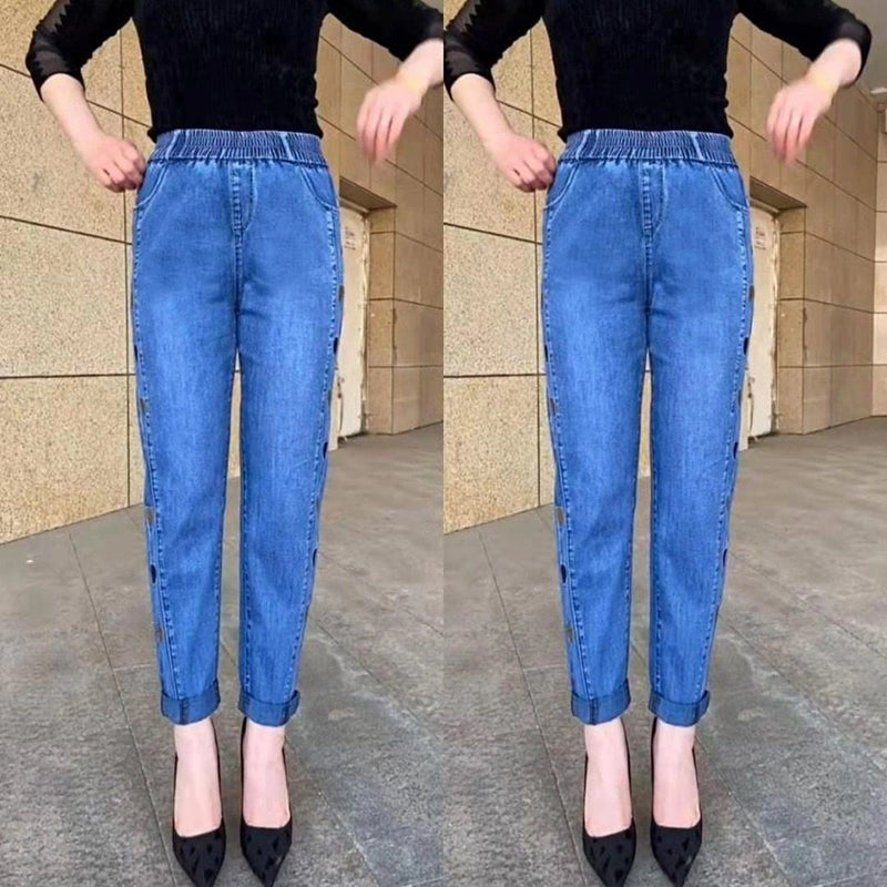 Ferlora™ | Soraya High-Waist Heart-Embroidered Stretch Jeans
